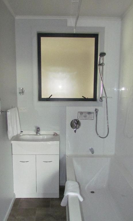 伯奇伍德小屋酒店 蒂阿瑙湖 客房 照片