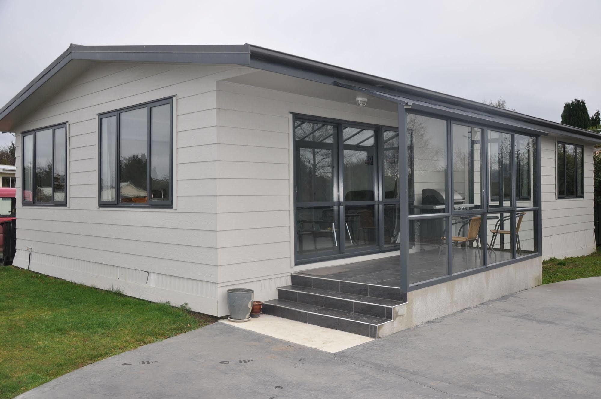 伯奇伍德小屋酒店 蒂阿瑙湖 外观 照片
